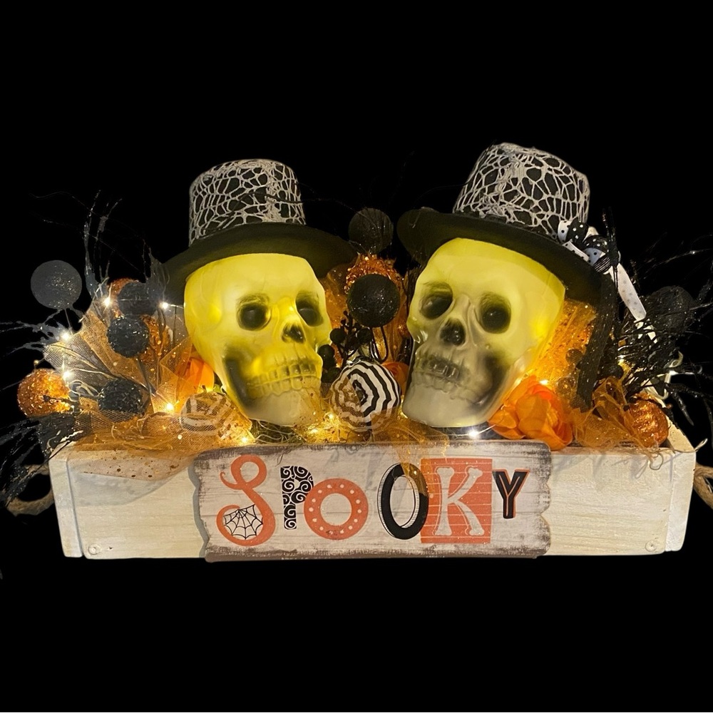 Halloween | Lighted Skull Decor | Halloween Arrangement | Halloween Party decor - Picture 10 of 10